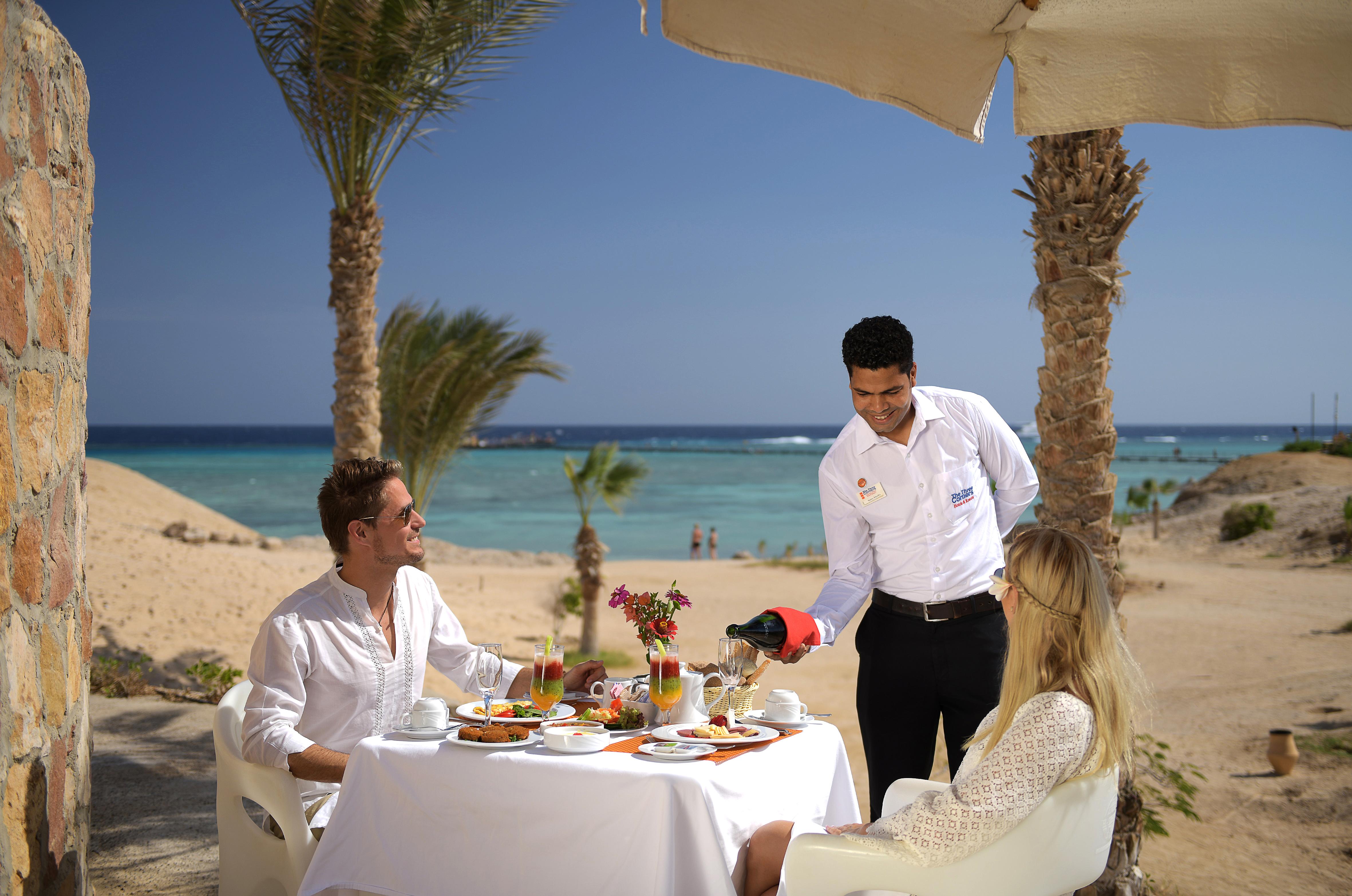 Three Corners Fayrouz Plaza Beach Resort Port Ghalib Exterior photo