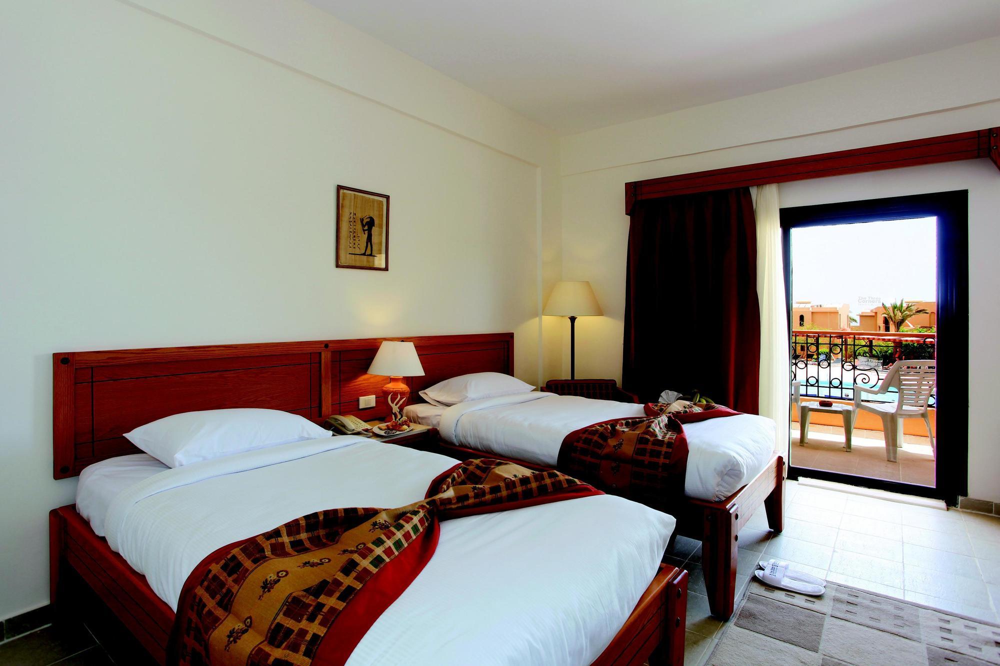 Three Corners Fayrouz Plaza Beach Resort Port Ghalib Exterior photo